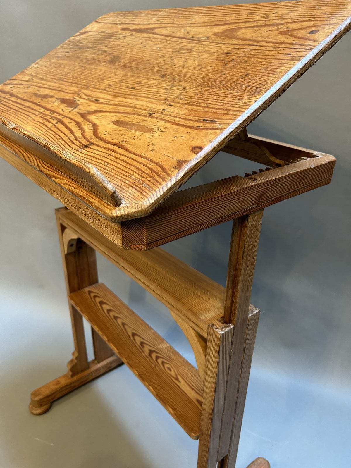 Early C20th Pine Lectern Table photo vinterior
