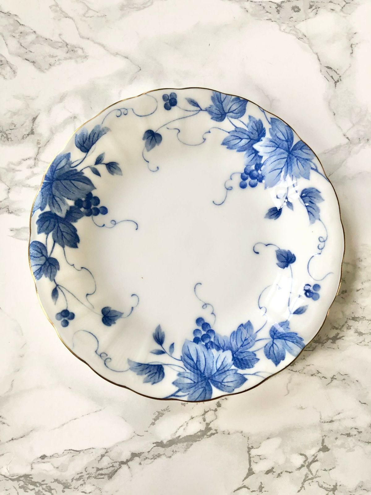 Kuriyama Japon   Nice Set Consisting Of A Glass Cup And A Porcelain Saucer With Blue Flowers photo vinterior