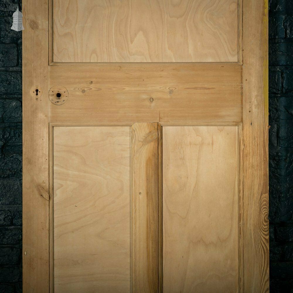 photo vintage Pine Panelled Door, Moulded 3 Panel Set Of 3
