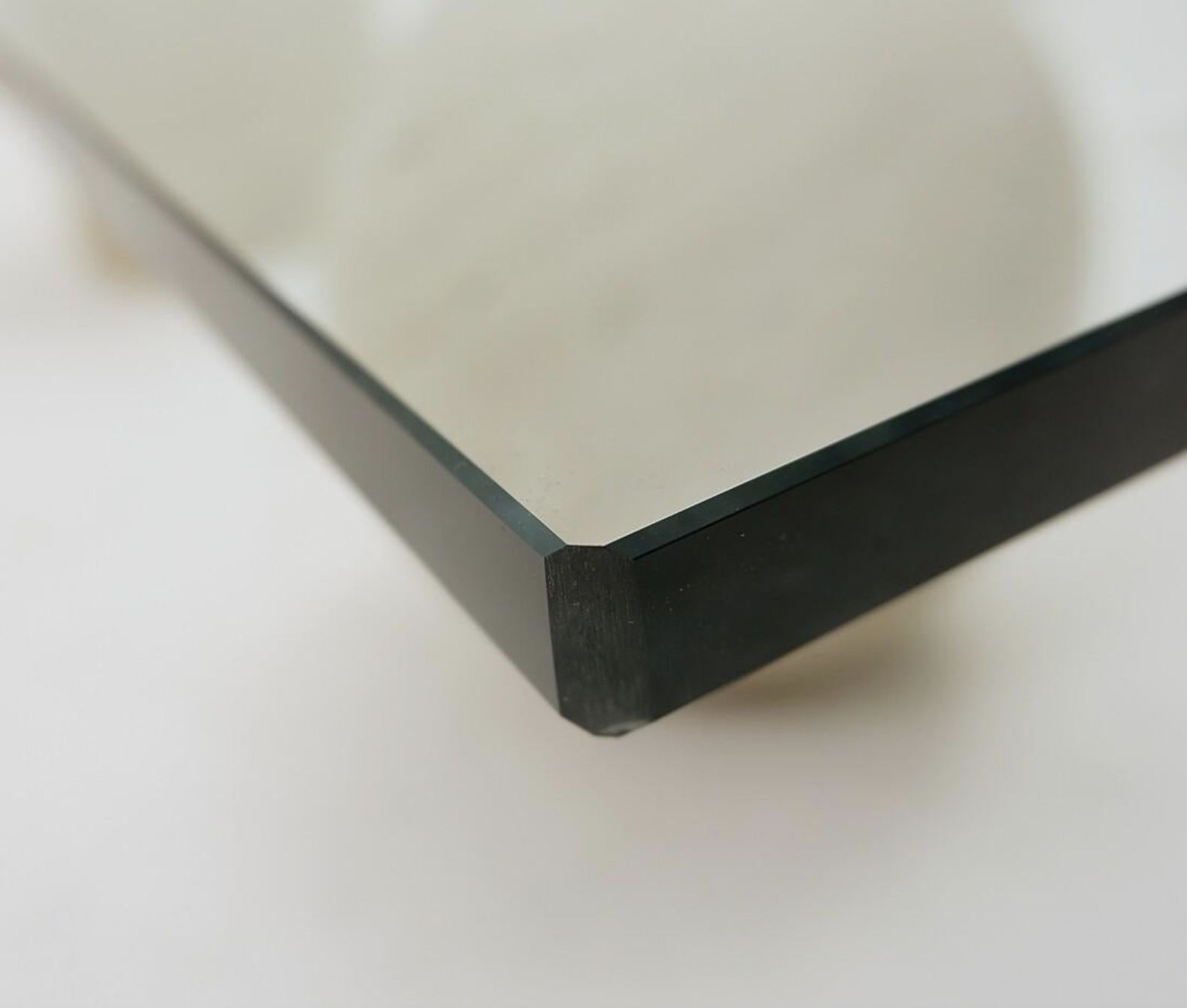 photo furniture Mid Century “Metaphora” Coffee Table By Massimo And Lella Vignelli, Travertine