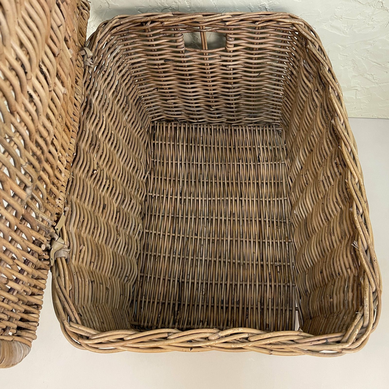 photo for sale Large Rectangle Basket Woven Wicker Brown Antique Storage Lidded Leather Lid Log Toys Tidy Handles Vintage Rectangle Sturdy
