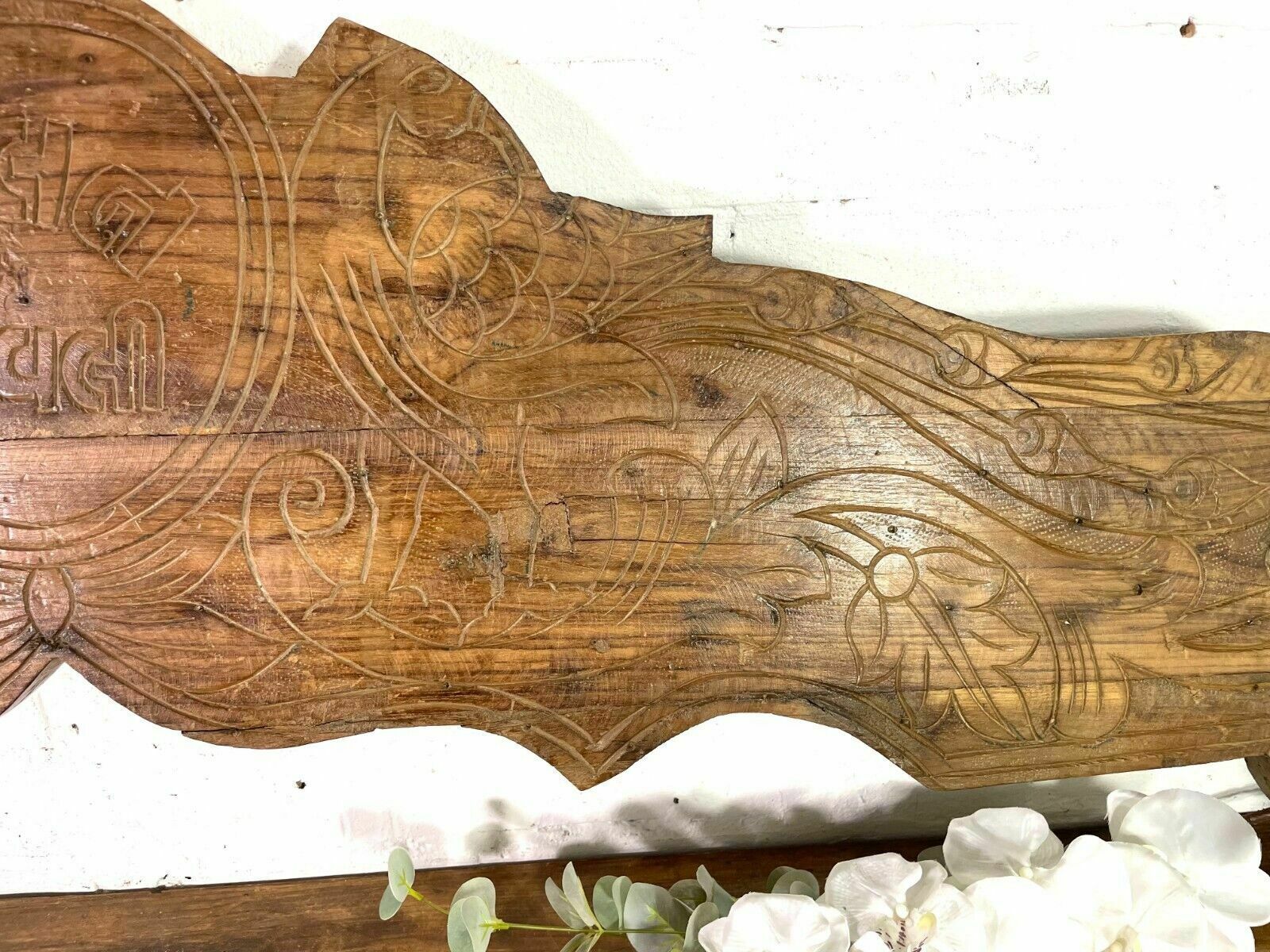 photo furniture Vintage Antique Indian Hand Carved Solid Wood Floral Sign Plaque Bed Head Board