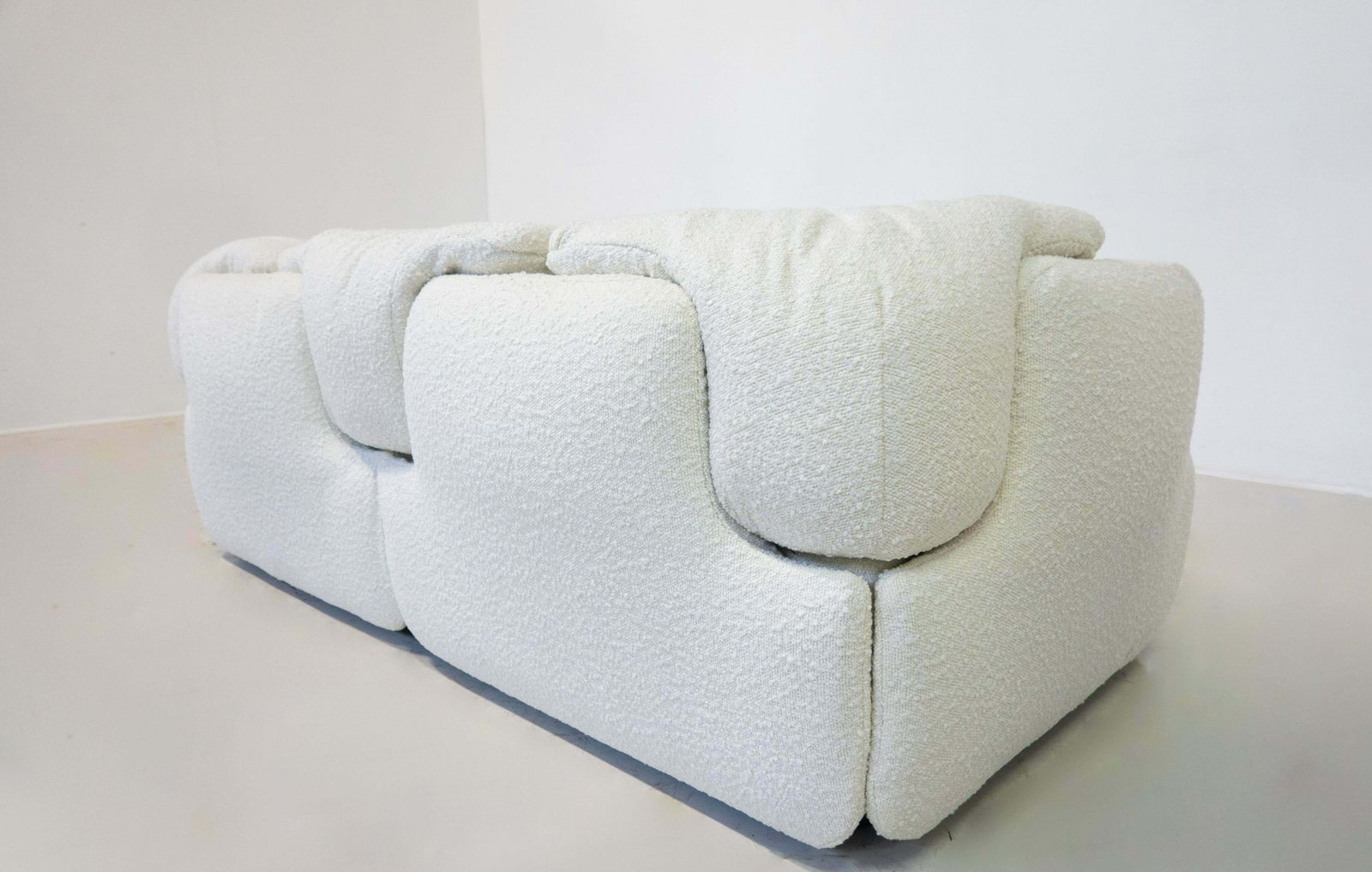 Mid Century Confidential Sofa By Alberto Rosselli For Saporiti, Italy, 1970s photo 4391.0