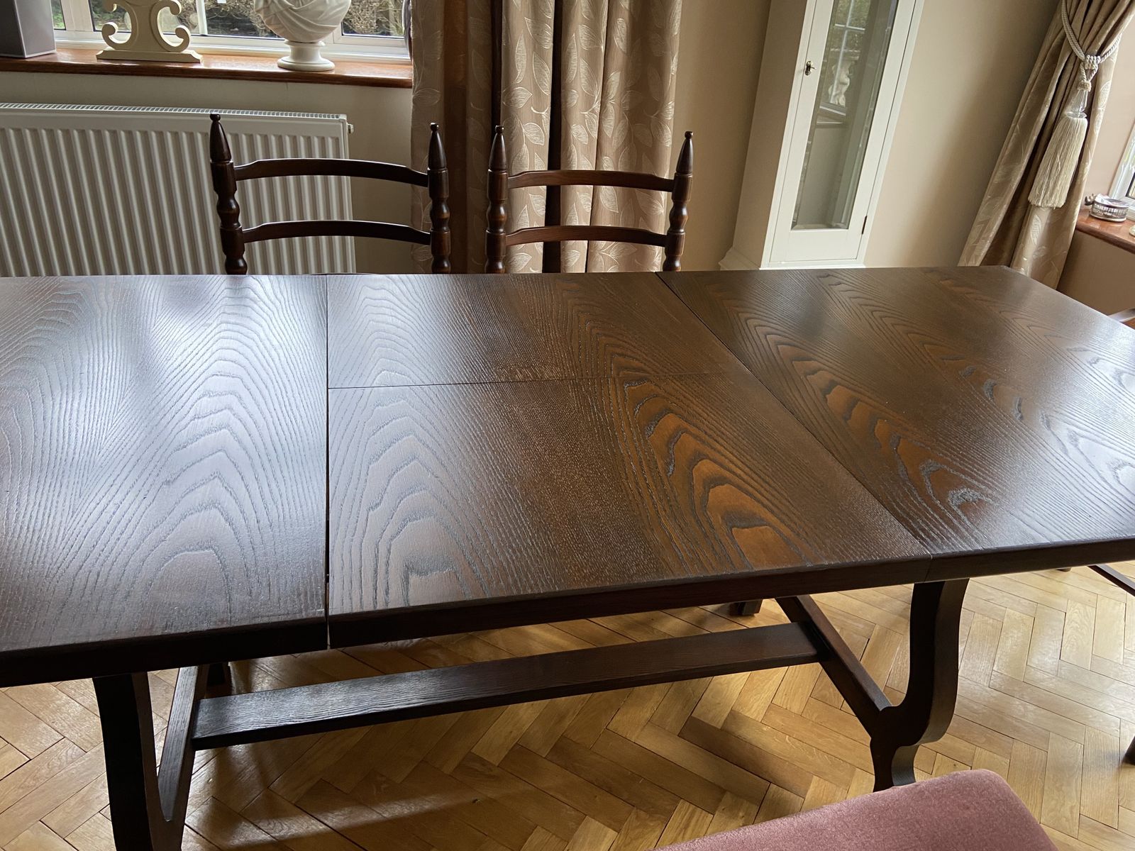 Younger Toledo Oak Dining Table & 6 Chairs Incl 2x Carvers photo furniture