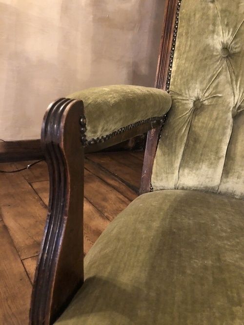 Edwardian Button Upholstered In Green Velvet Gentleman's Reading Fireside Chair. photo buy