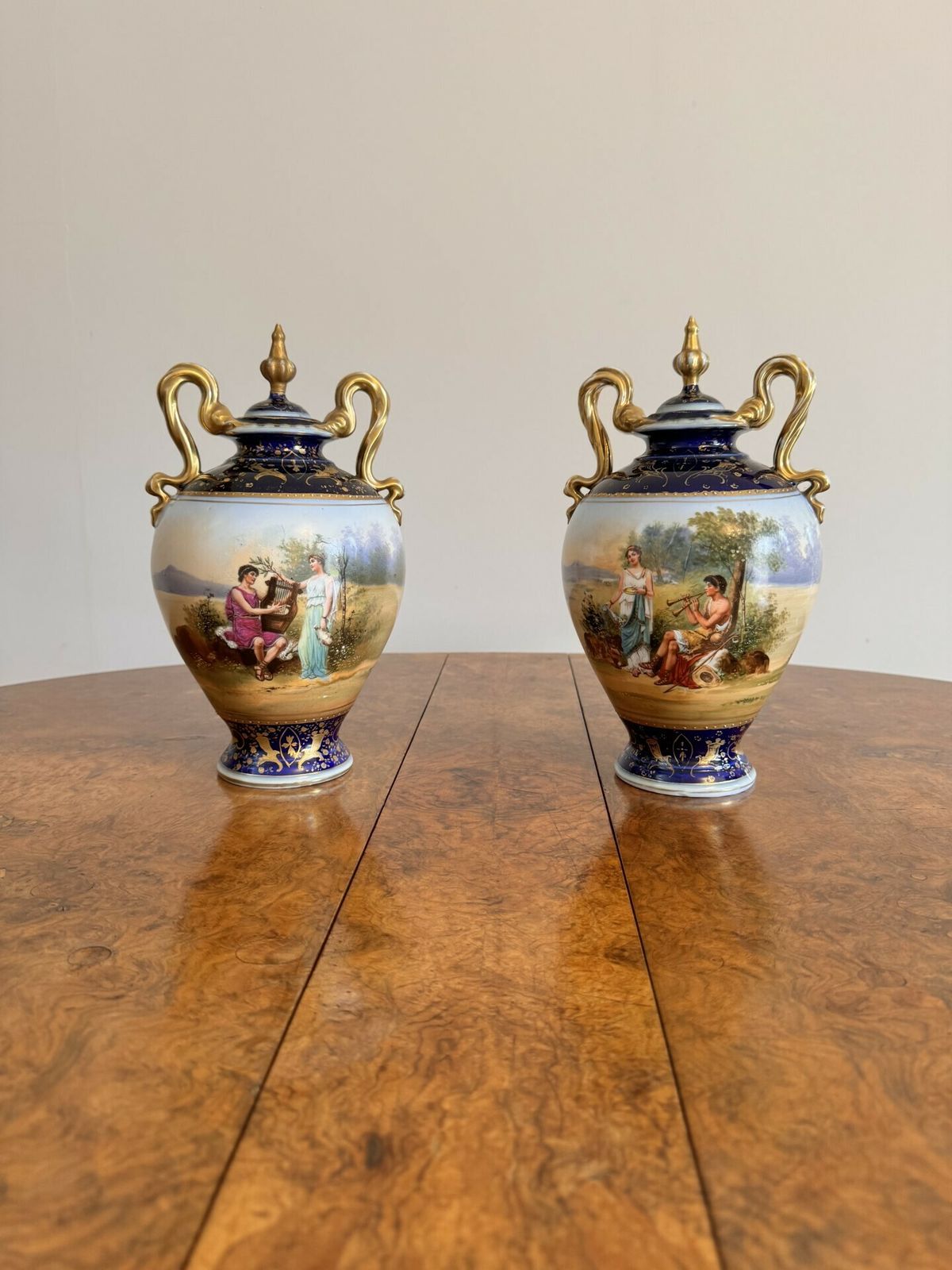 Fine Quality Antique Royal Vienna Vase Garniture photo 1475.0