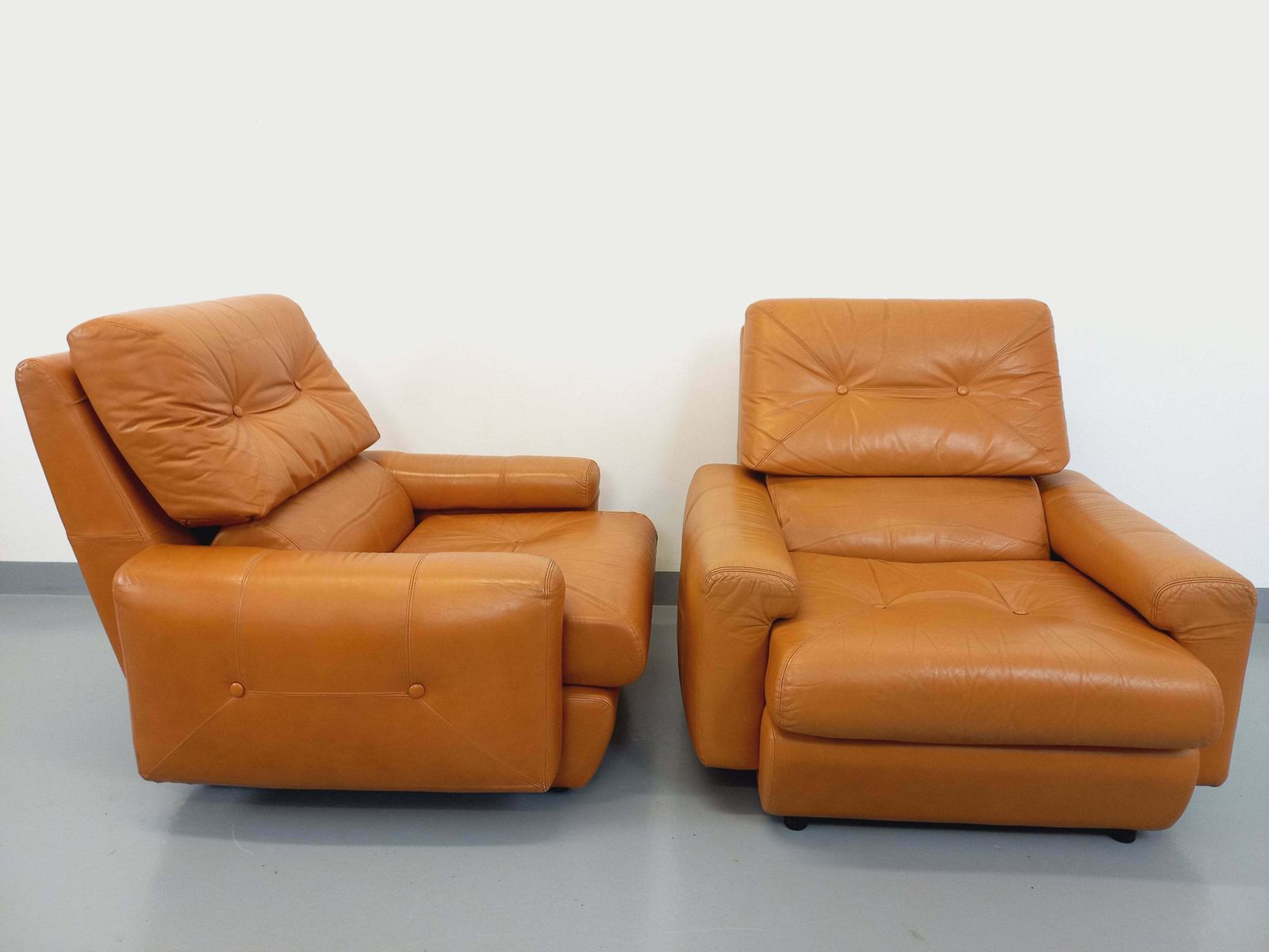 2 Camel Leather Lounge Chair, 1960s photo buy