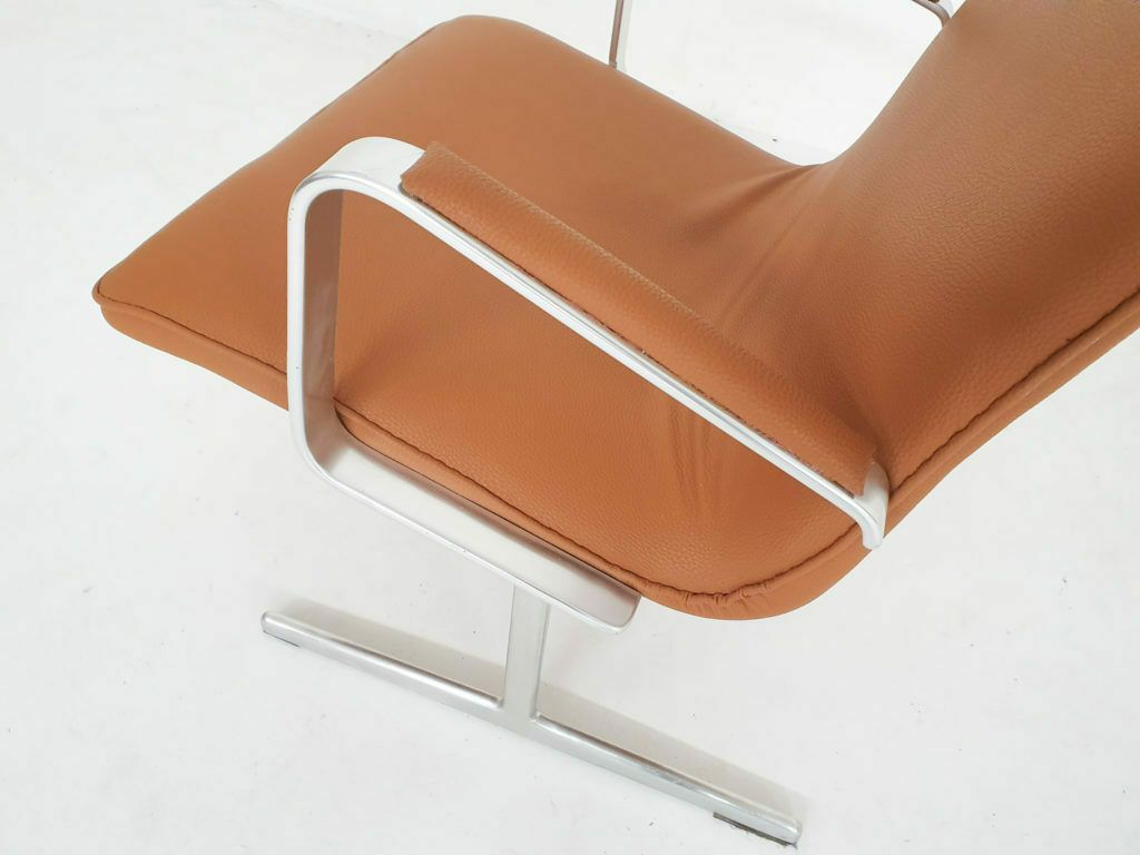 photo furniture Dieter Rams Voor Vitsoe, Hoge Fauteuil, Model Rz60, Duitsland, Ca. Jaren 1960
