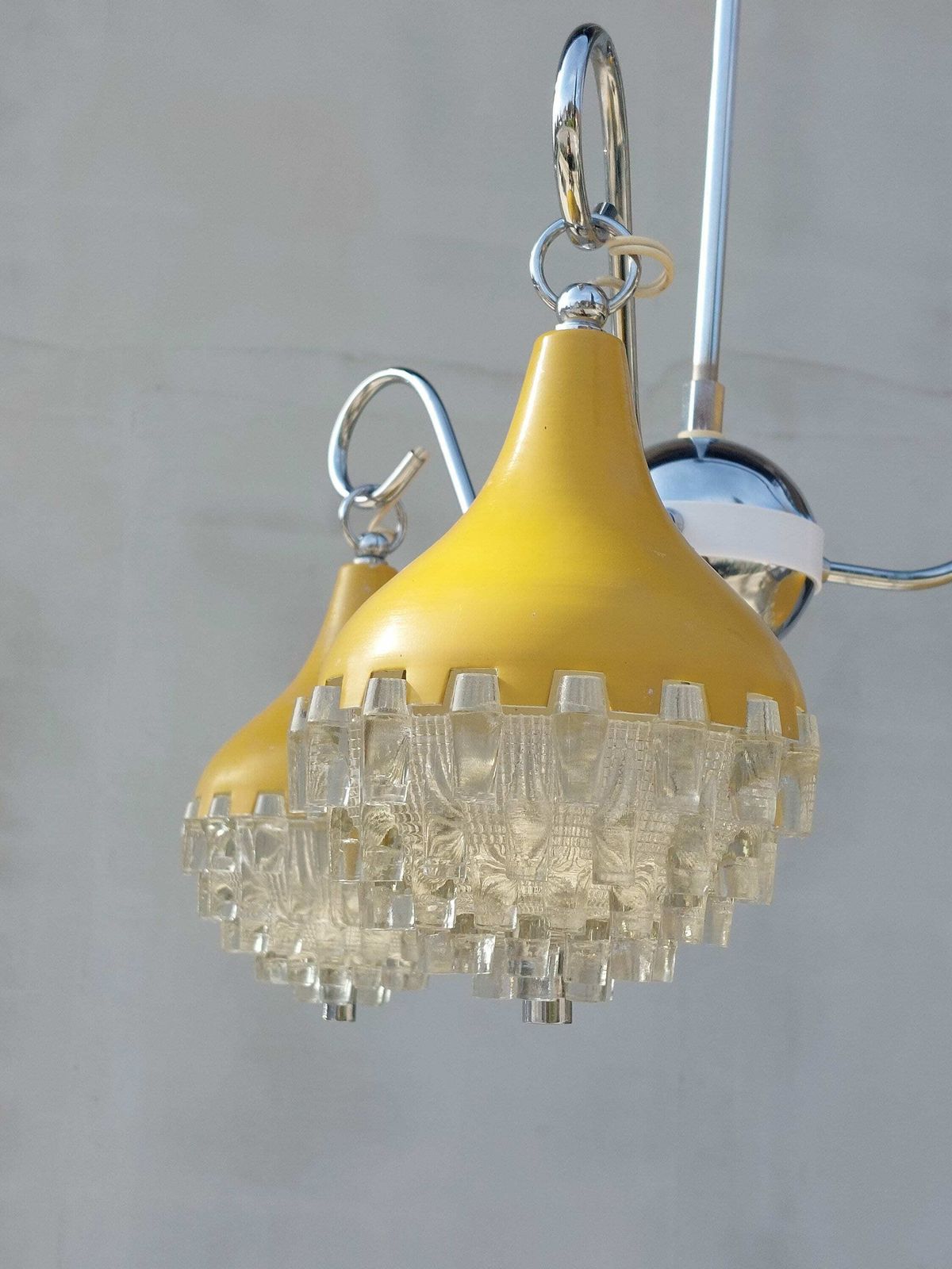 Retro Pendant Lamp /Retro Ceiling Light/Space Age Pendant Lamp/Space Age Chandelier/Mcm Pendant Lamp/Vintage Chandelier/Pineapple Shape/70's photo vinterior