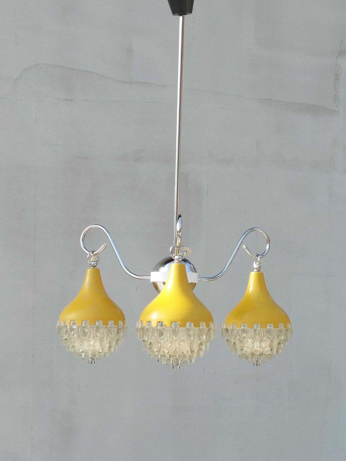 Retro Pendant Lamp /Retro Ceiling Light/Space Age Pendant Lamp/Space Age Chandelier/Mcm Pendant Lamp/Vintage Chandelier/Pineapple Shape/70's photo vintage