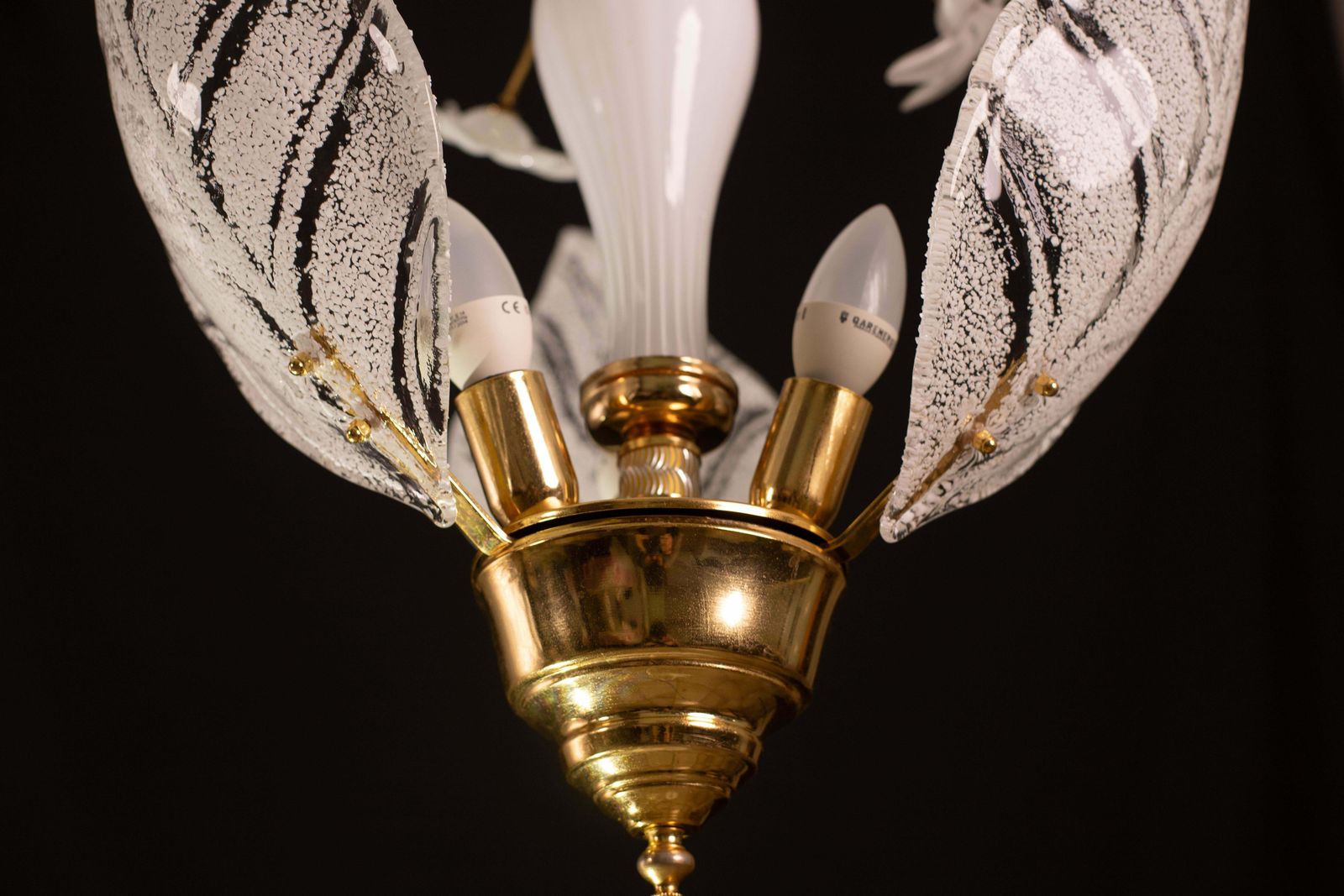 photo buy Elegant Murano Chandelier With White Flowers And Leaves, 1970