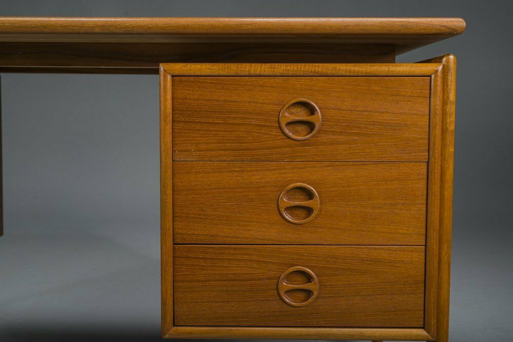 photo vinterior Danish Desk By Arne Vodder For Gv Møbler, 1960s