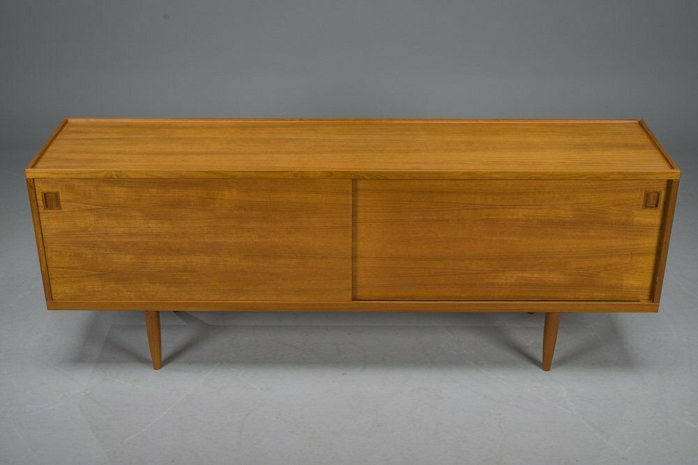 photo vintage Vintage Model No. 20 Sideboard By Niels O. Møller For Jl Møllers, 1960s