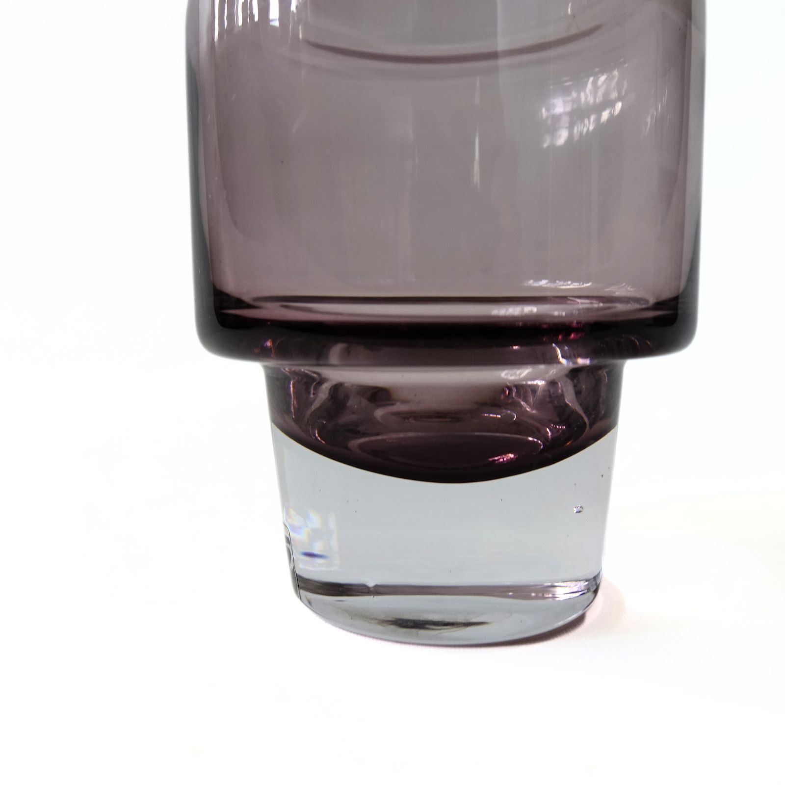 Large Vintage Purple Glas Vase "Rocket" From Sea Glasbruk Designed By Inge S Son photo vinterior