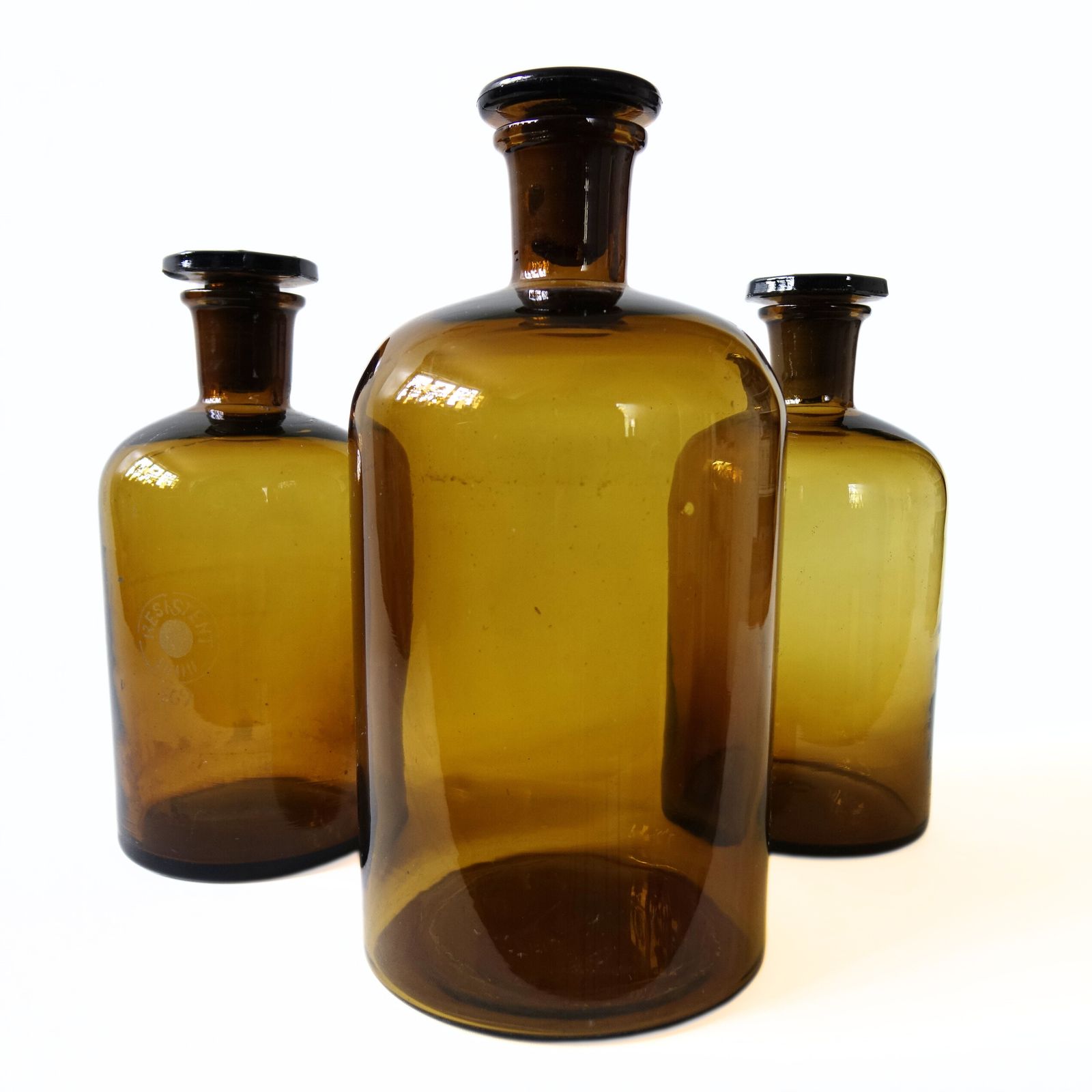 Vintage Brown/Yellow Glass Medicine Bottle With Lid, "Resitent 1000ml F69" photo for sale