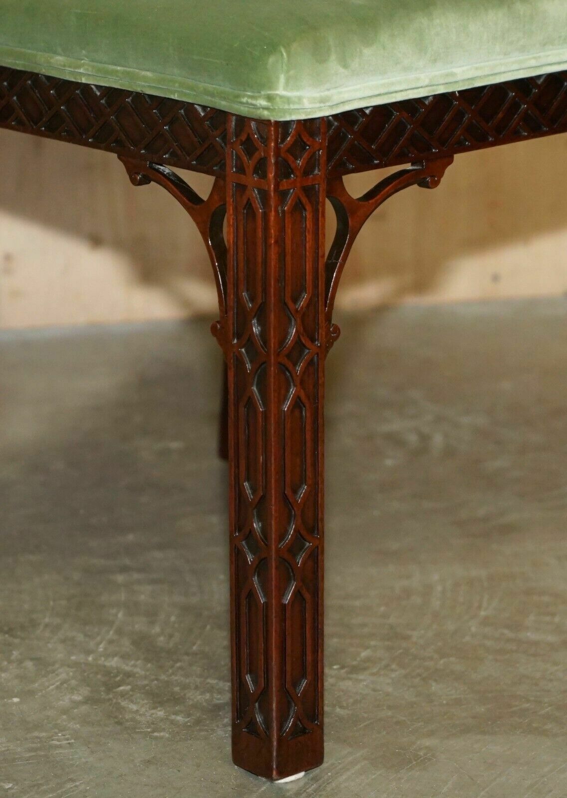 Sublime Pair Of Antique Victorian Thomas Chippendale Ornately Carved Side Chairs photo 3950.0