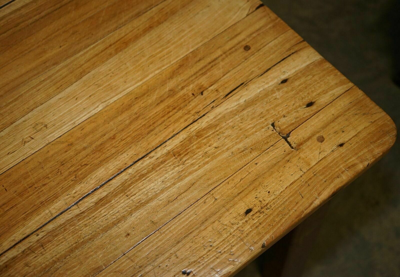 photo vintage Lovely Antique French Farmhouse Fruitwood & Oak Two Tone Refectory Dining Table