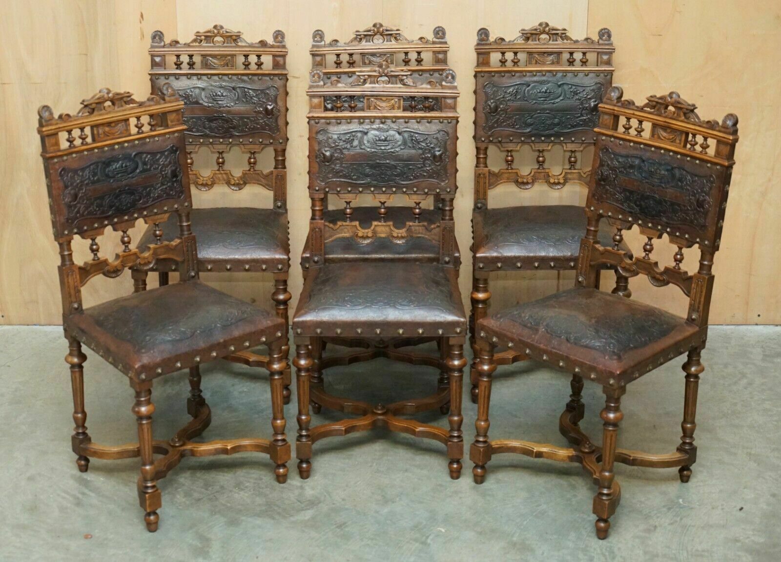 Lovely Set Of 6 Henry II Circa 1880 French Oak & Embossed Leather Dining Chairs