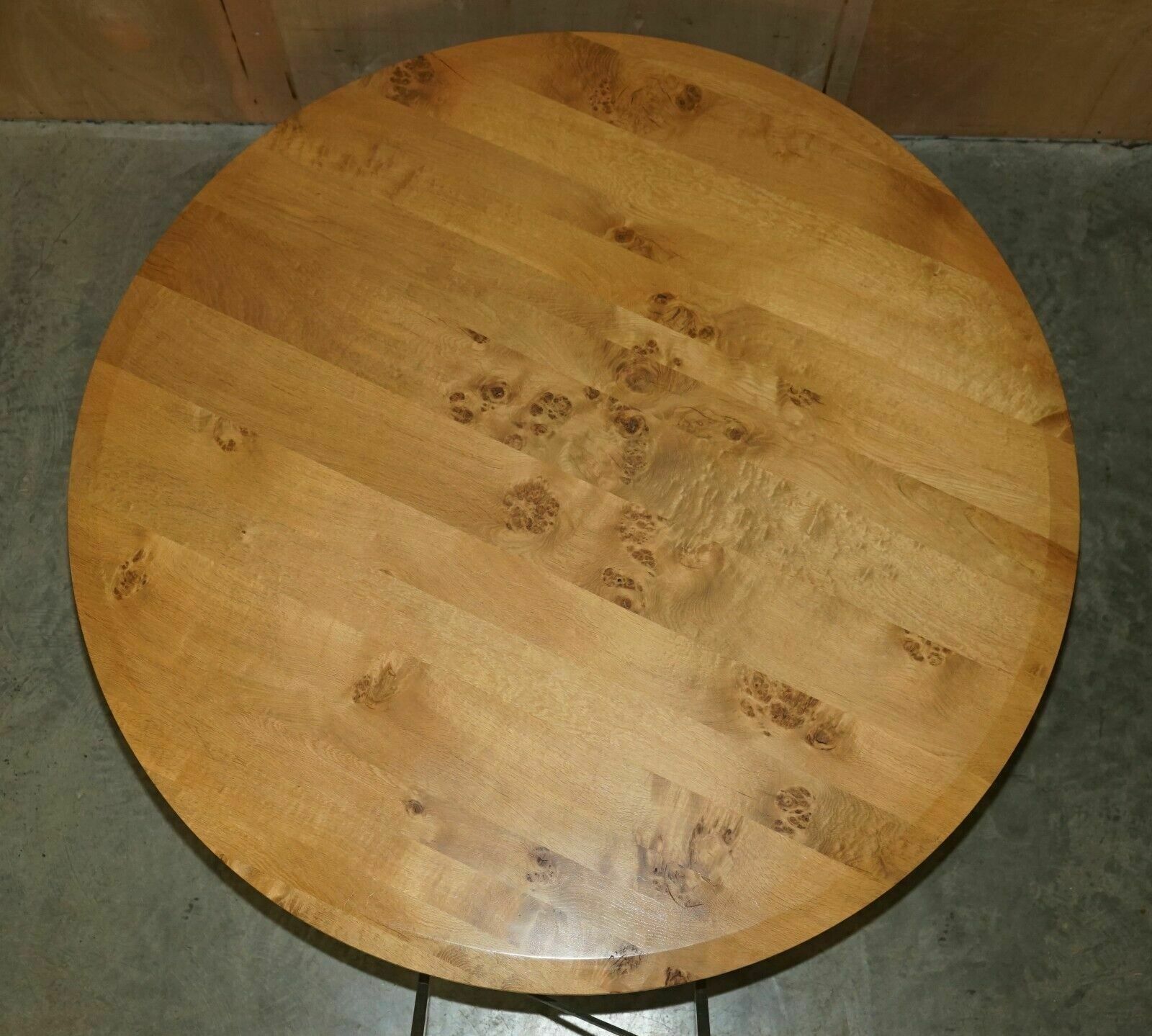 Stunning Large 170cm Wide Pollard Pippy Burr Oak Round Dining Table Seats Eight photo for sale