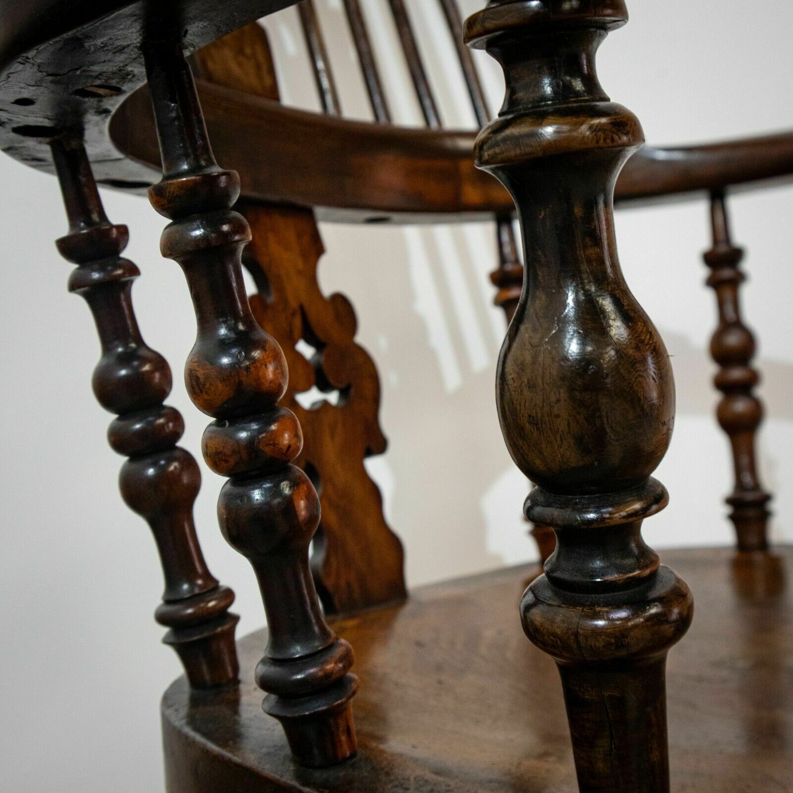 880.0 19th Century Yew High Back Windsor Chair photo
