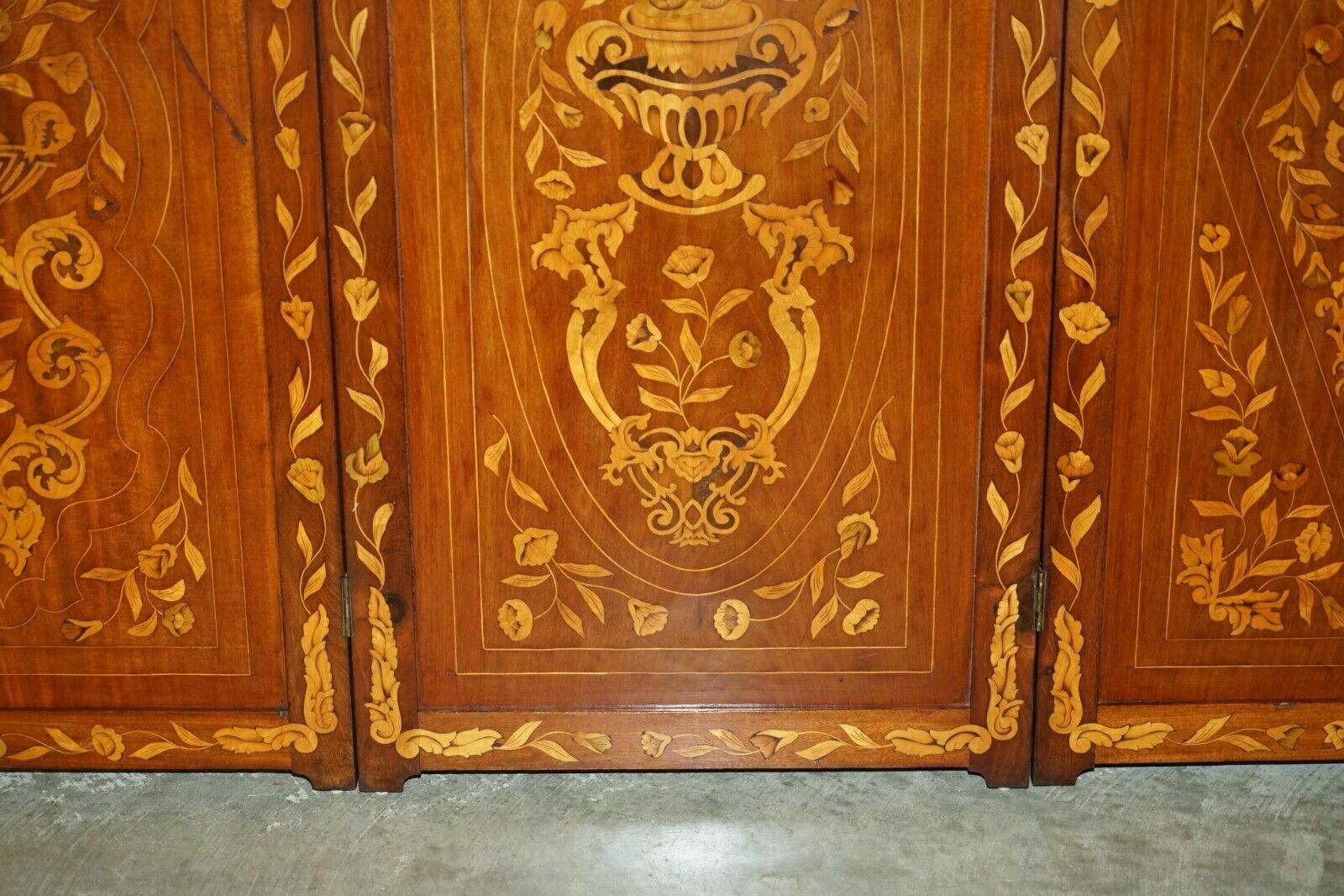 photo vinterior Pair Of Finest Quality Dutch Mahogany & Walnut Three Fold Screens Room Dividers