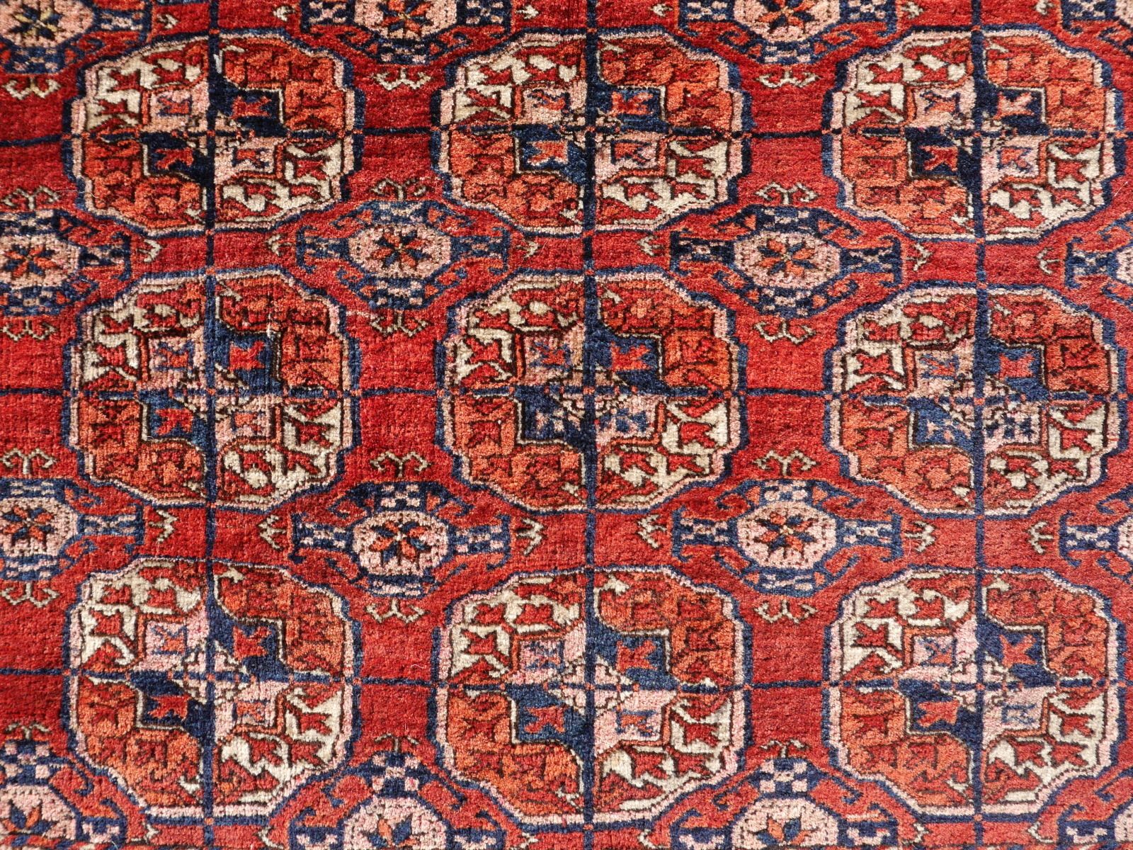 Antique Rug Turkman Tekke Bukhara Main Carpet Djoharian Collection photo buy