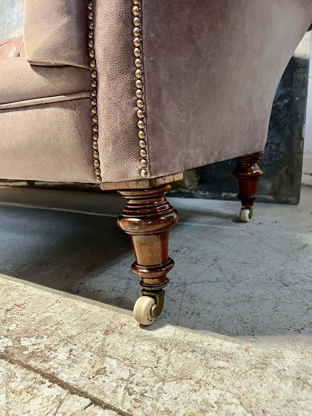 A Very Elegant Antique 19thc Leather Chesterfield Sofa In The Manner Of Holland & Sons photo buy