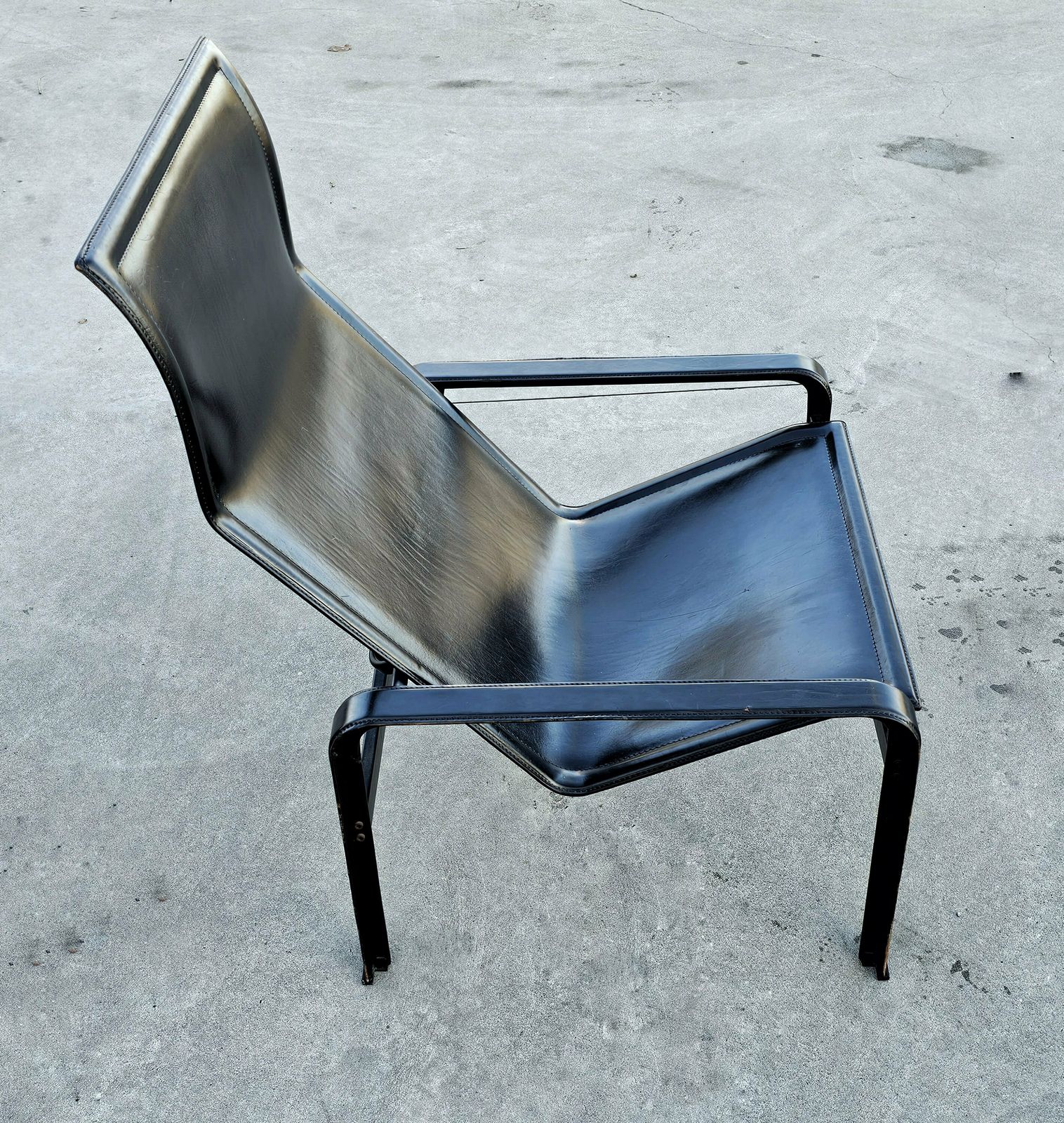 Postmodern Lounge Chair Golfo Dei Poeti In Black Leather By Jacques Toussaint And Patrizia Angeloni For Matteo Grassi / Made In Italy 1970s