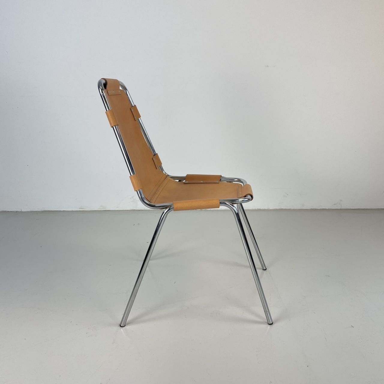 photo furniture 1960s Brown Leather Charlotte Perriand Les Arcs Chair
