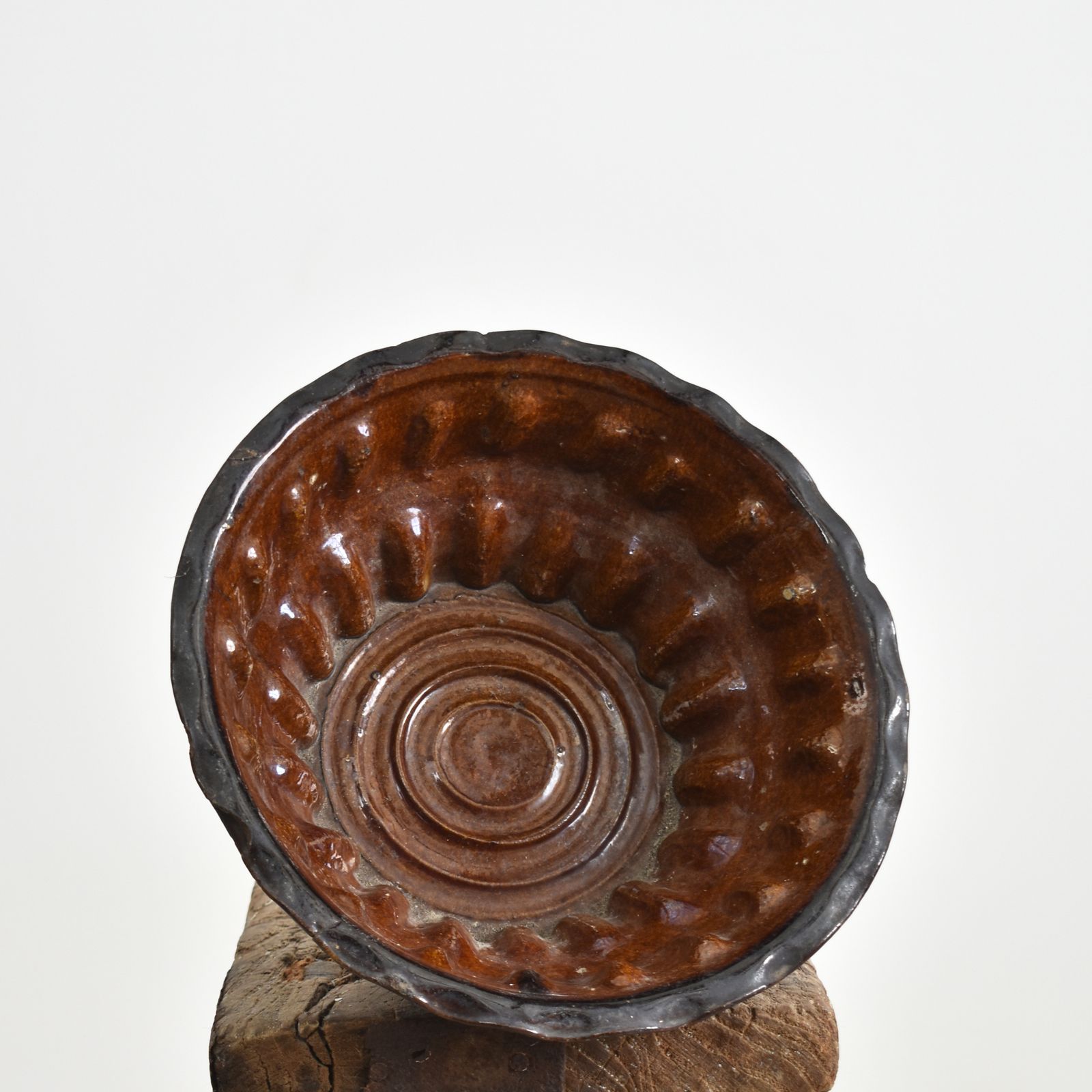 Antique Brown Ceramic Cake Mould photo for sale