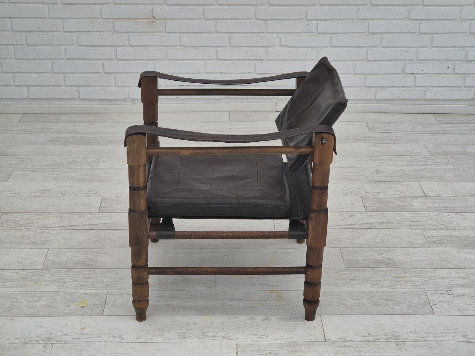 1960s, Scandinavian "Safari" Lounge Chair, Original Condition, Leather, Beech Wood. photo vintage