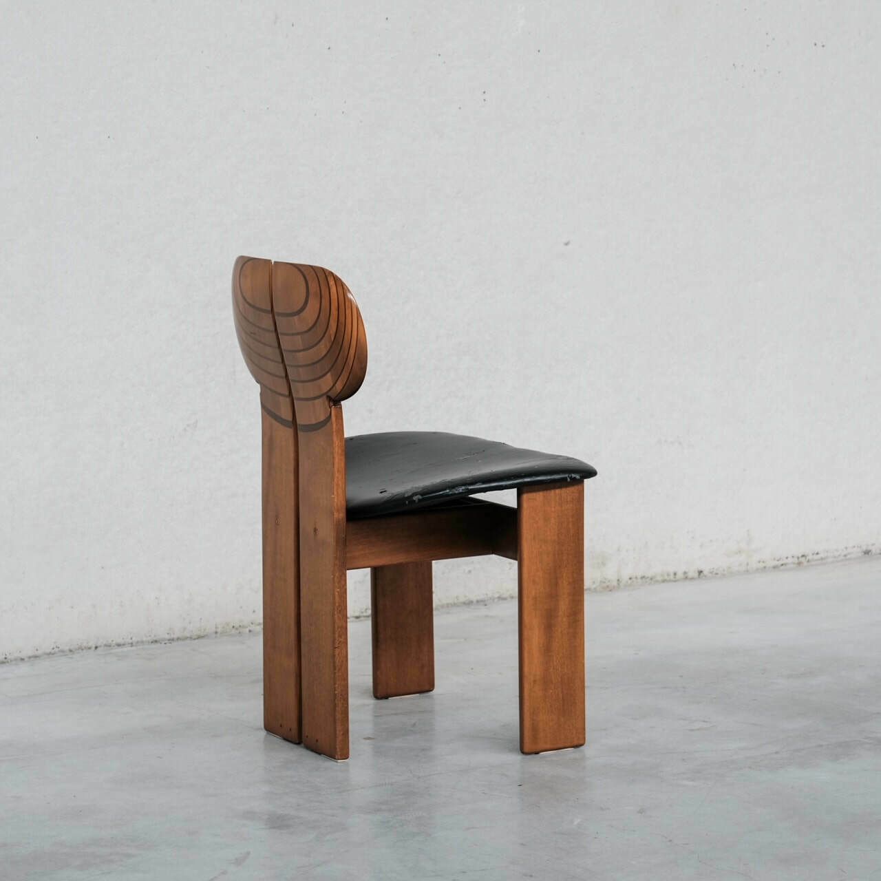 Set Of Six 'Africa' Mid Century Italian Dining Chairs By Scarpa photo vinterior
