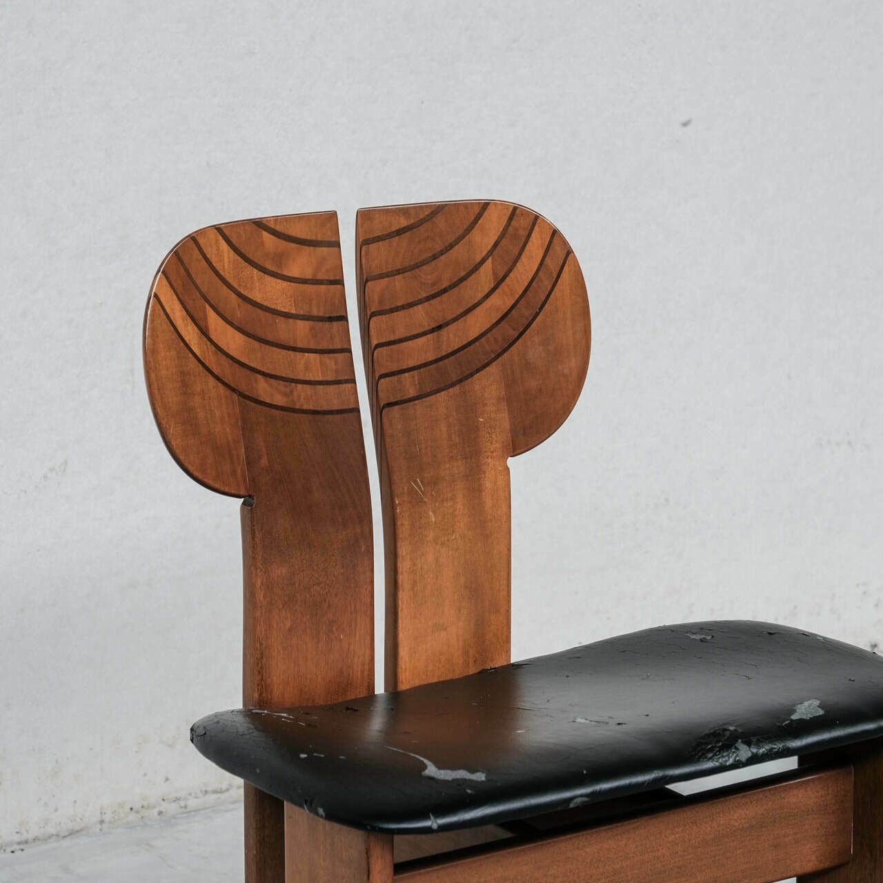 Set Of Six 'Africa' Mid Century Italian Dining Chairs By Scarpa photo vintage
