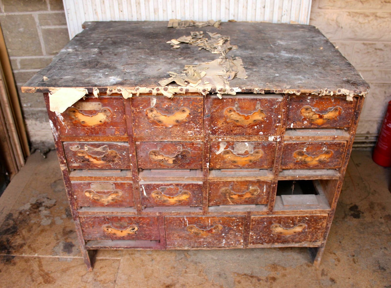 19thc. Rack Of Drawers In Country Out House Condition.