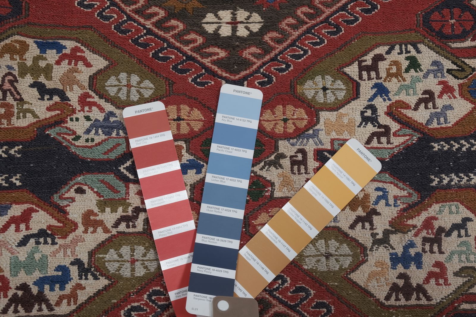 1960s Animal Patterned Soumac Rug 3'10'' X 6'5'' photo vinterior