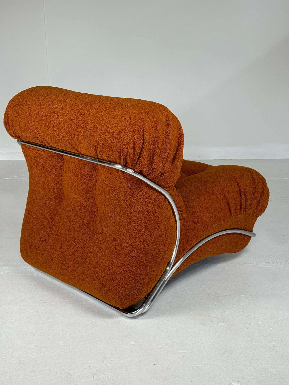 photo furniture ” Corolla” Italian Mid Century Lounge Chair By I.P.E In Bouclé