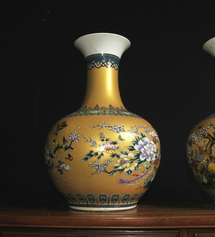 Chinese Porcelain Vases   Kangzi China Urns Shangping Form photo Home Decor