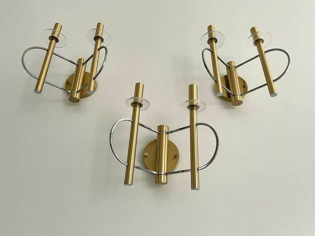 Mid Centuy Modern Cylindrical Twin Shade Gold Set Of 3 Sconces By Sciolari, 1960s, Italy photo vinterior