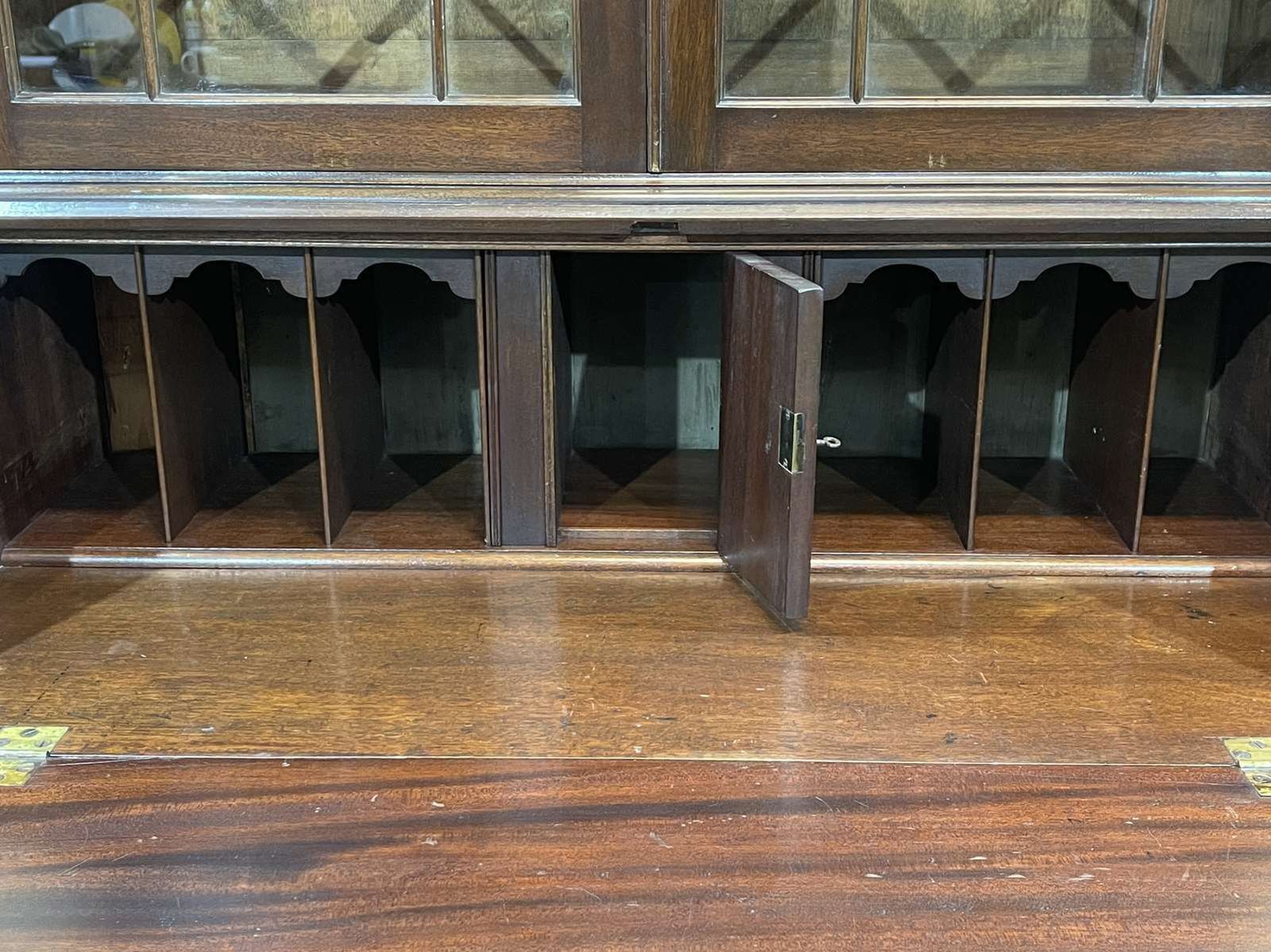 19th Century English Mahogany Writing Desk photo vinterior