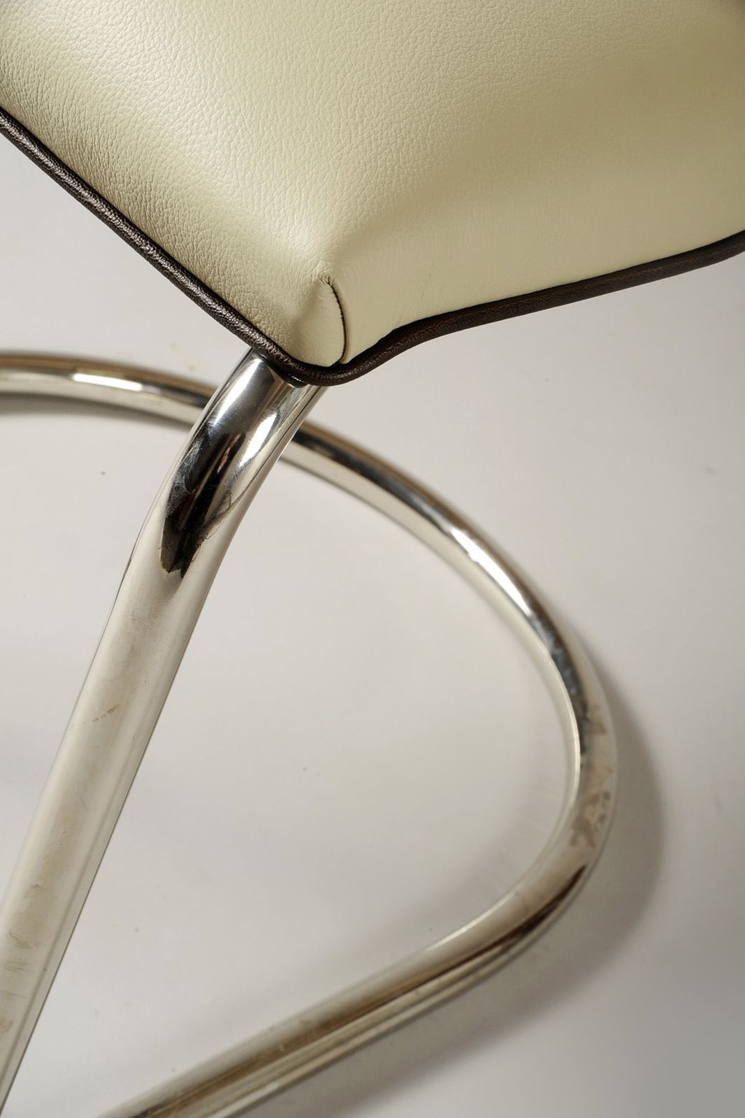 Set Of Four Restored Bauhaus Armchair, Thonet, Leather, Chrome, Austria, 1920s photo Furniture