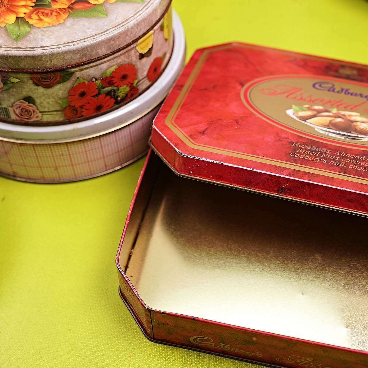photo for sale Lot Of 8 Vintage Tin Boxes