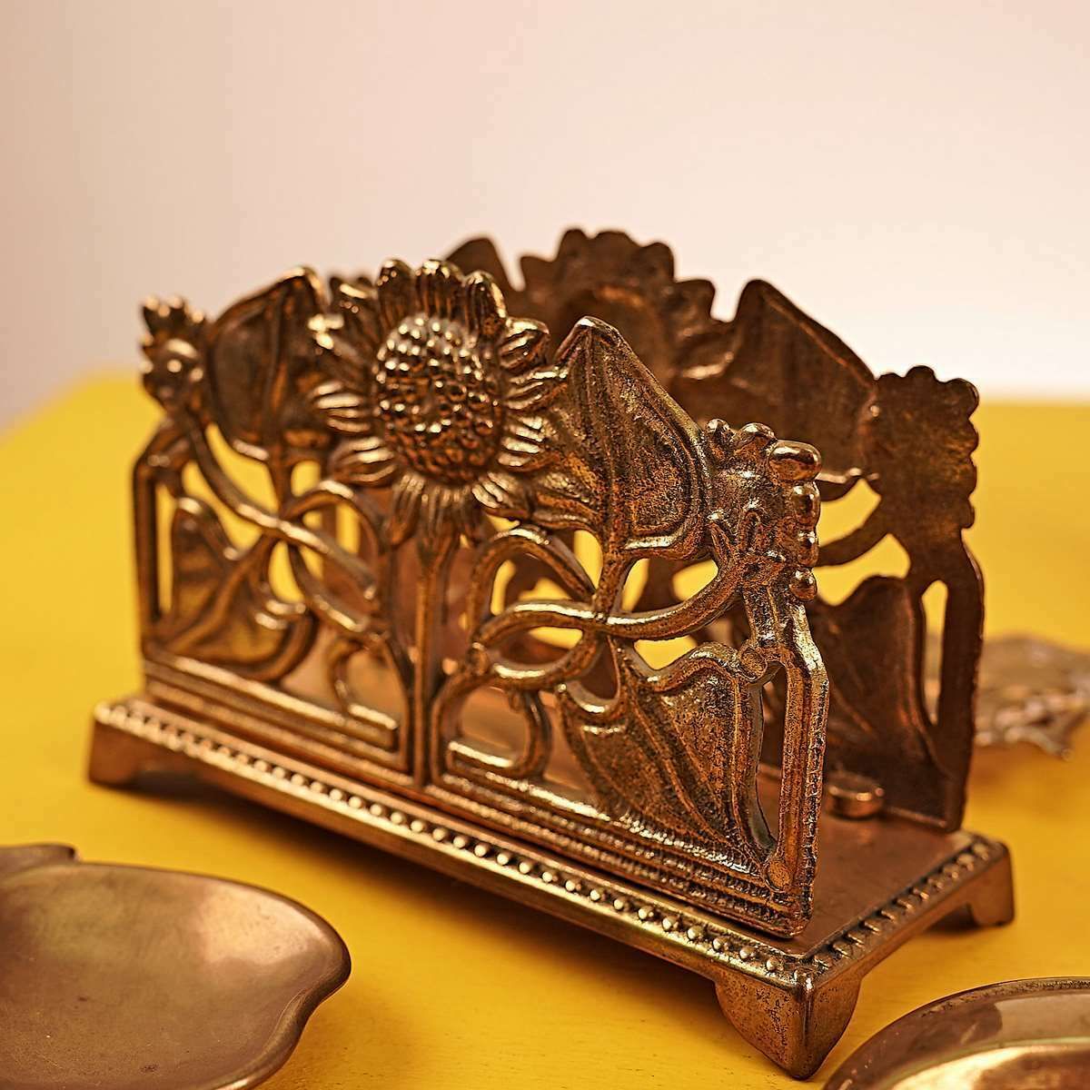 Mixed Vintage Brass Items, 7 Pieces photo vintage