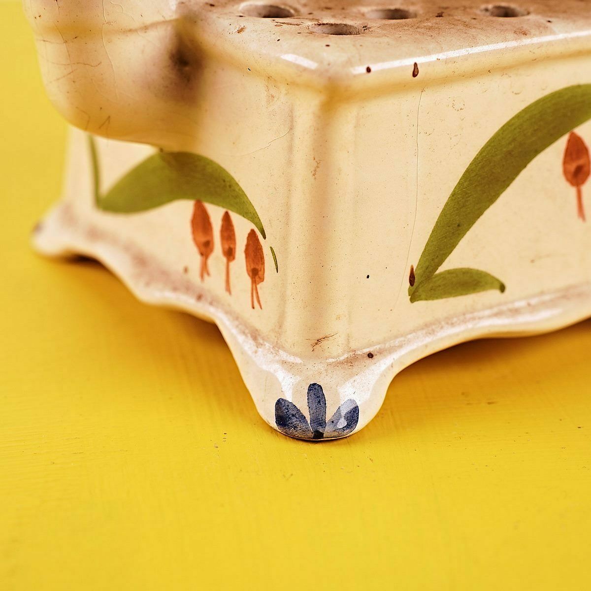 Vintage Ceramic Gramophone photo vinterior