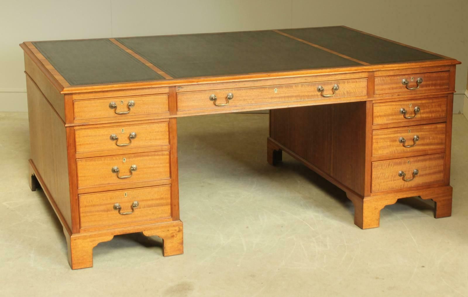 Early 20th Century Large Mahogany Partners Desk photo furniture