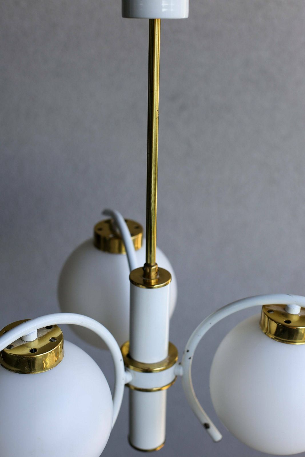 Vintage White Sputnik Pendant Lamp / Three Arm Chandelier / Mid Century Modern Pendant Lamp Made In Yugoslavia / Space Age Atomic Lamp photo Lighting