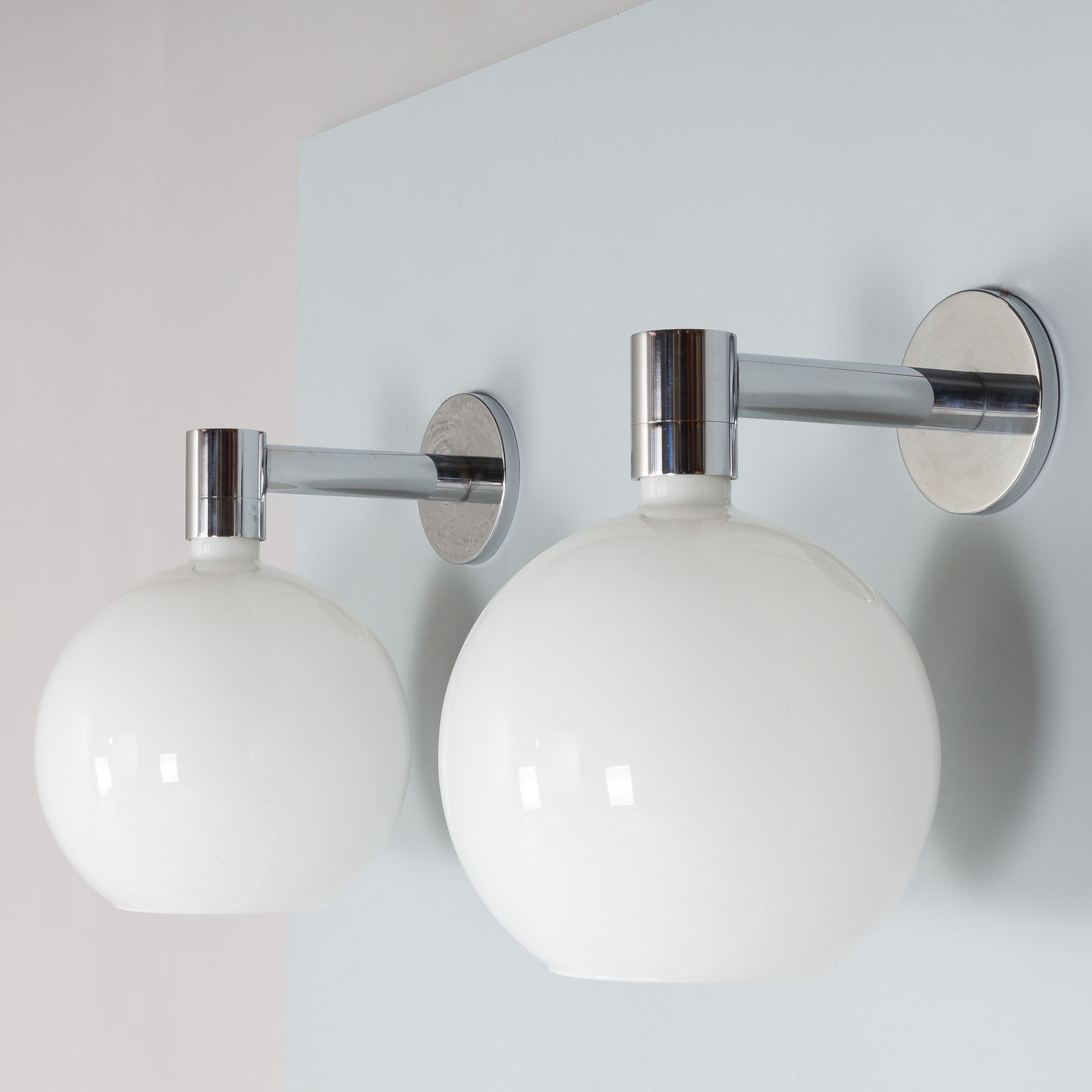 1478.0 Franco Albini Wall Lamps For Sirrah, Italy 1970s photo