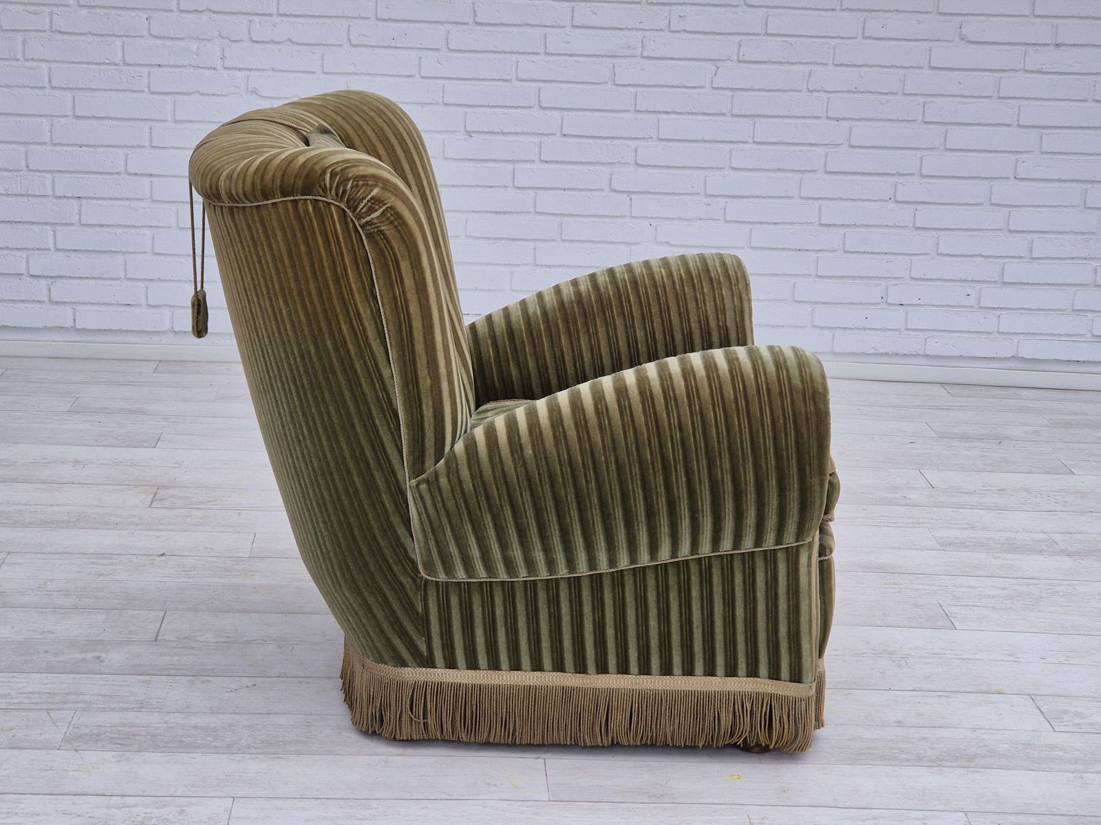 photo for sale Ca. Jaren 1960, Deense Relax Fauteuil, Groene Meubelvelours, Goede Staat.