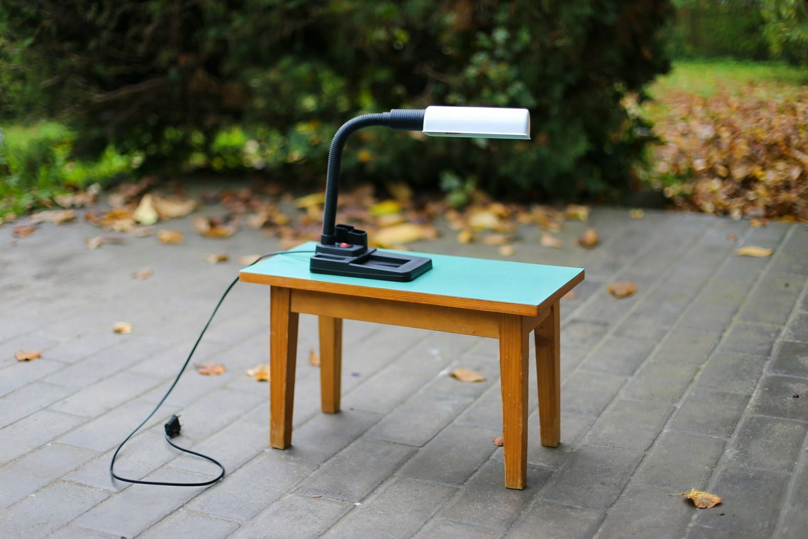 Vintage Veneta Lumi Organizer Desk  / Vintage Adjustable Gooseneck Table Lamp / Memphis Style Lamp / 80's / Made In Italy photo vinterior