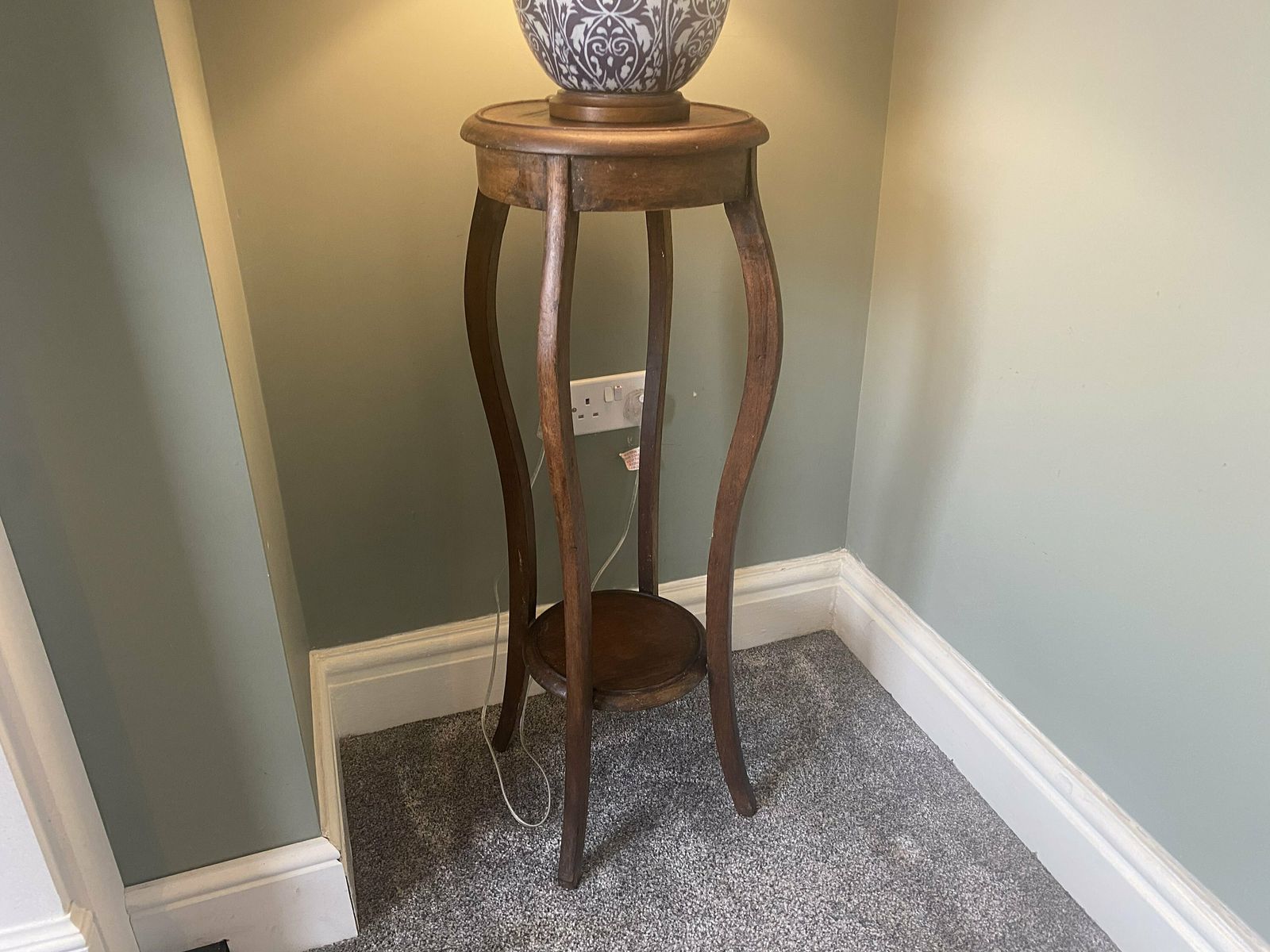 photo furniture Antique Edwardian Two Tier Oak Plant Stand