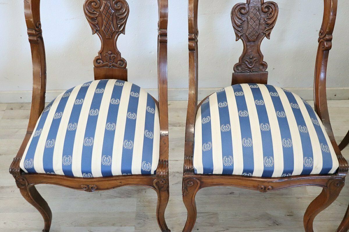 Dining Chairs In Carved Walnut, Early 19th Century, Set Of 4 photo 3377.0